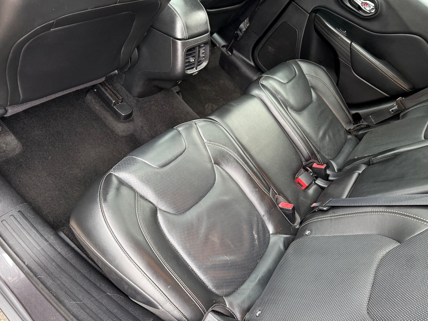 Used Jeep Cherokee 2015 for sale - 75970183: Photo 35