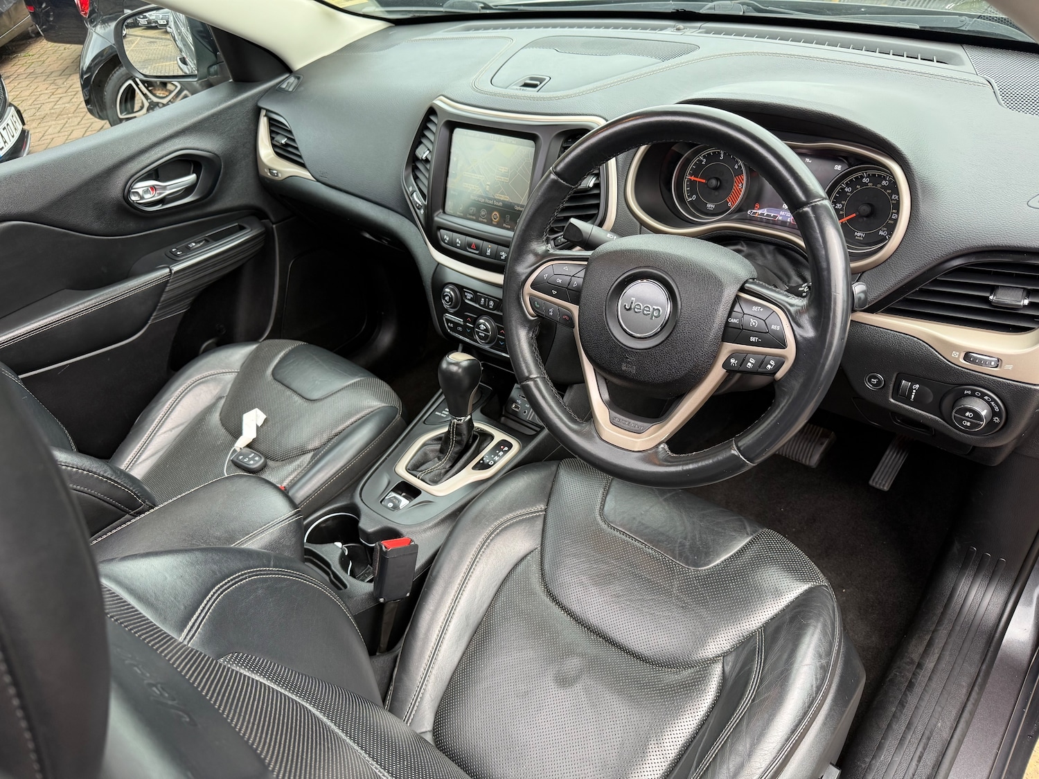 Used Jeep Cherokee 2015 for sale - 75970183: Photo 52