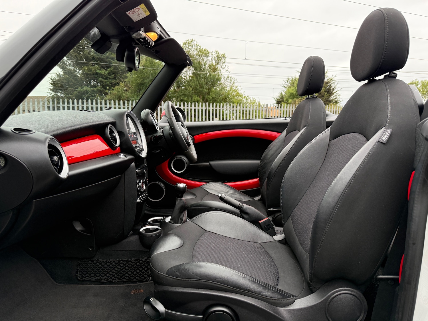 Used MINI Convertible 2014 for sale - 76248822: Photo 15