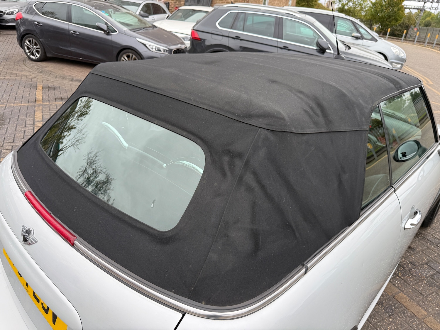 Used MINI Convertible 2014 for sale - 76248822: Photo 25