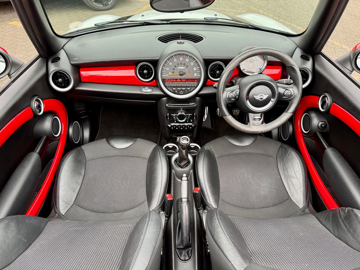 Used MINI Convertible 2014 for sale - 76248822: Photo 3