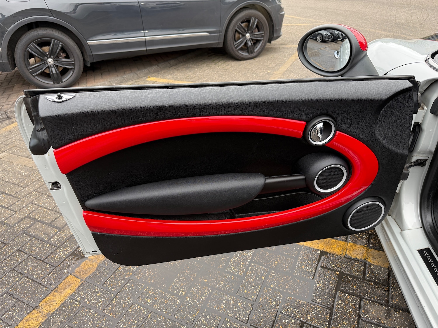 Used MINI Convertible 2014 for sale - 76248822: Photo 38