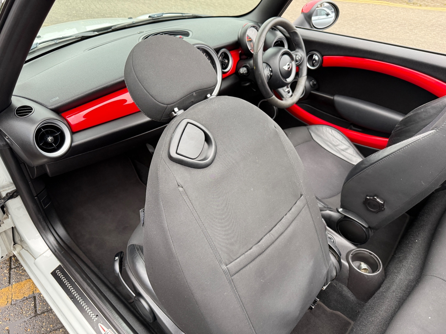 Used MINI Convertible 2014 for sale - 76248822: Photo 39