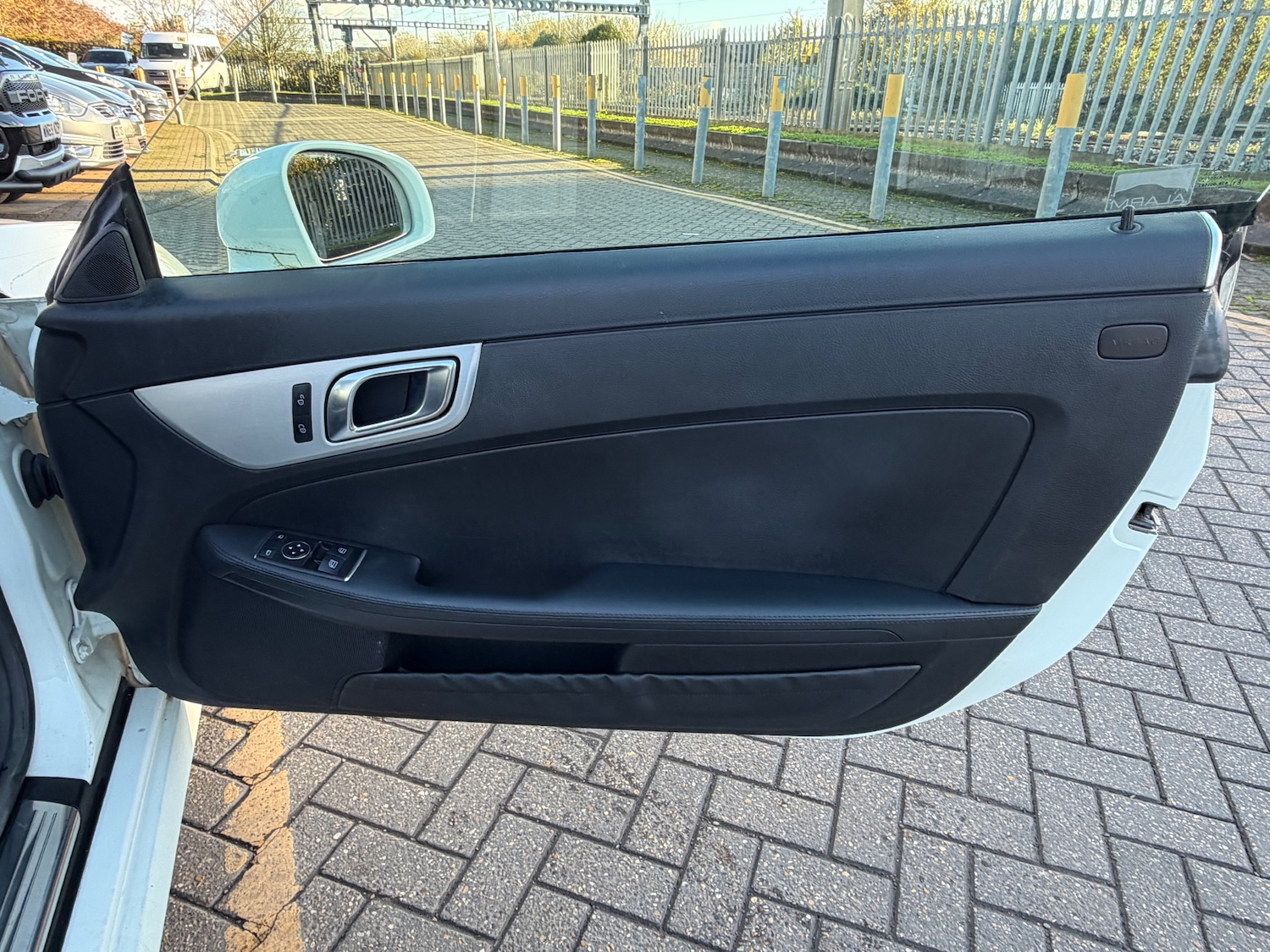 Used Mercedes-Benz SLK 2012 for sale - 76648129: Photo 14