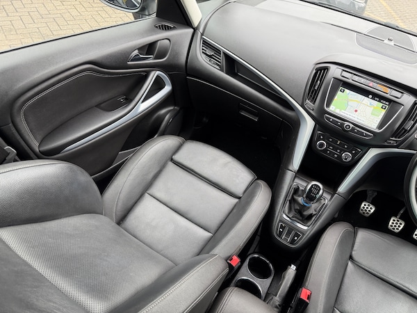 Used Vauxhall Zafira Tourer 2018 for sale - 75337811: Photo 16