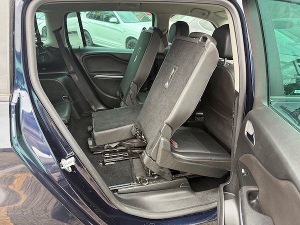 Used Vauxhall Zafira Tourer 2018 for sale - 75337811: Photo 37