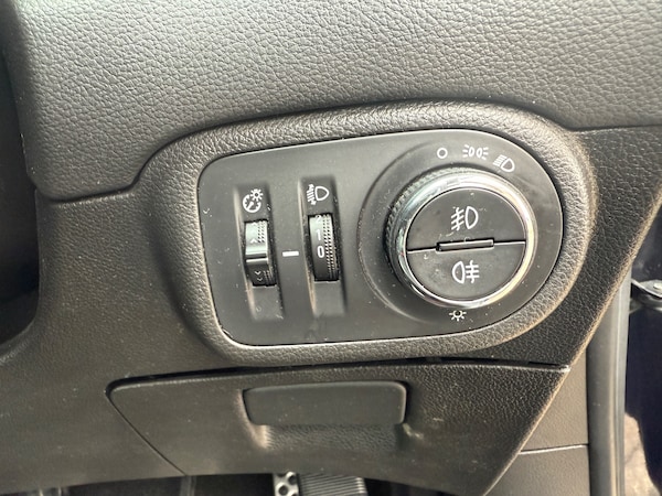 Used Vauxhall Zafira Tourer 2018 for sale - 75337811: Photo 45