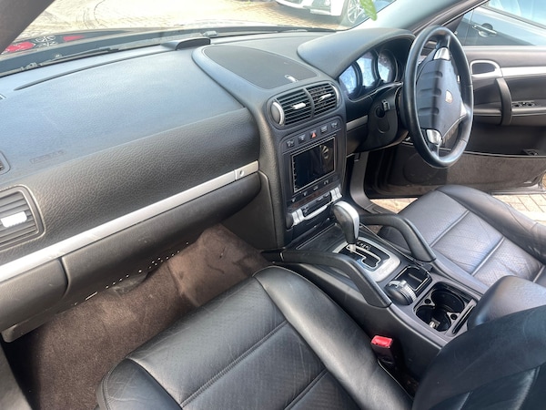 Used Porsche Cayenne 2005 for sale - 76157865: Photo 19