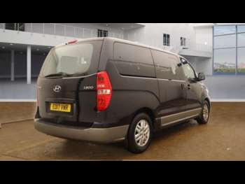 Used Hyundai i800 2017 for sale - 74883200: Photo