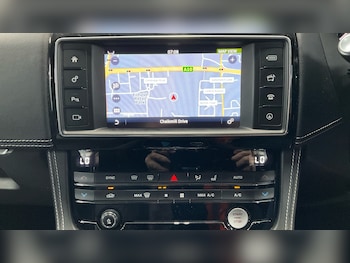 Used Jaguar F-Pace 2017 for sale - 78484755: Photo