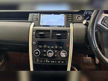 Used Land Rover Discovery Sport 2015 for sale - 79482770: Photo