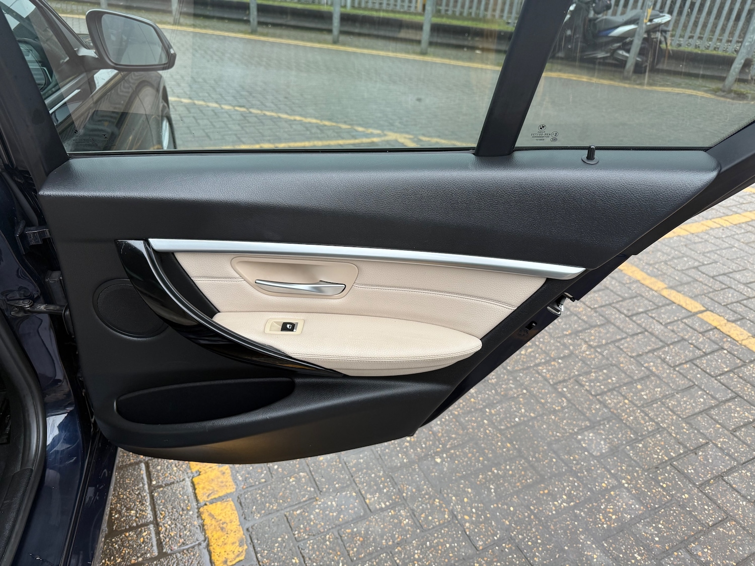 Used BMW 3 Series 2016 for sale - 76937651: Photo 27