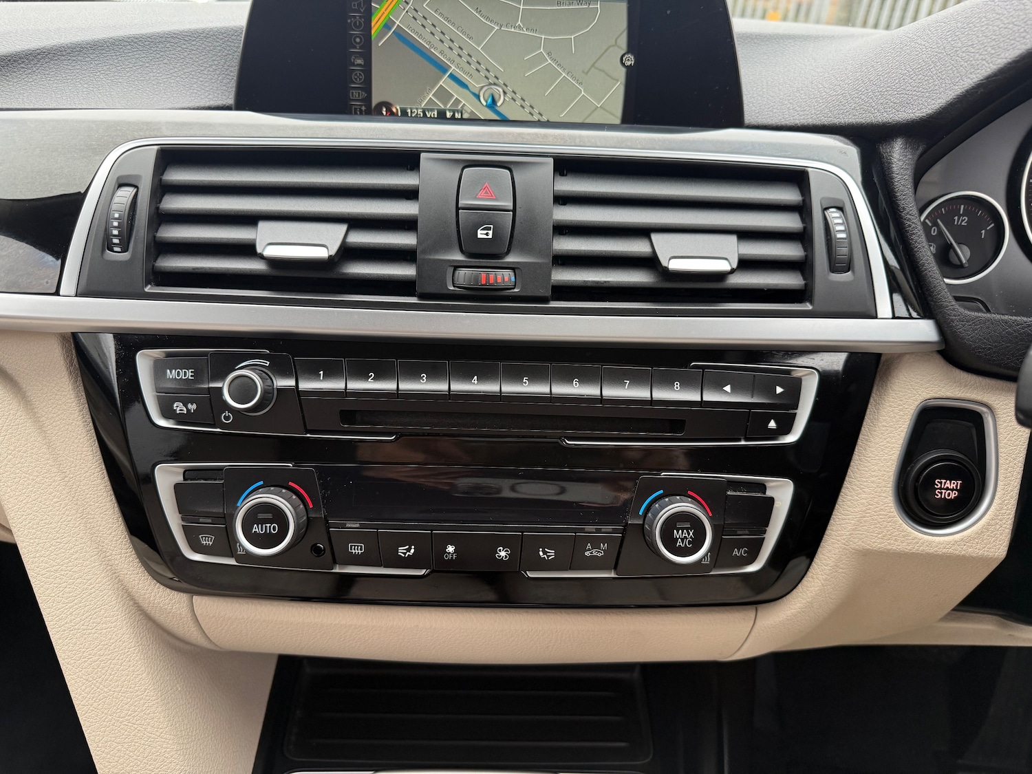 Used BMW 3 Series 2016 for sale - 76937651: Photo 44