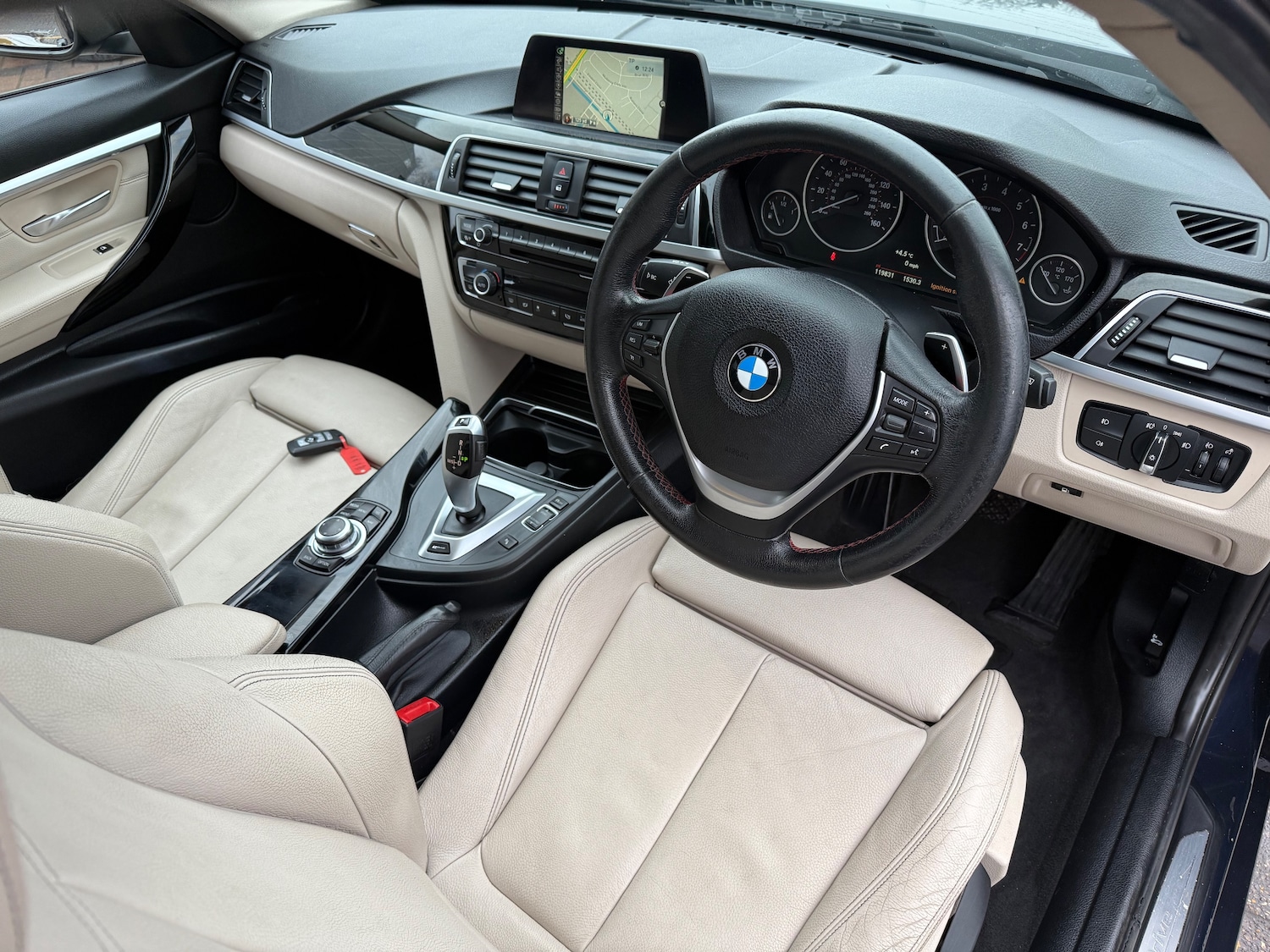 Used BMW 3 Series 2016 for sale - 76937651: Photo 46