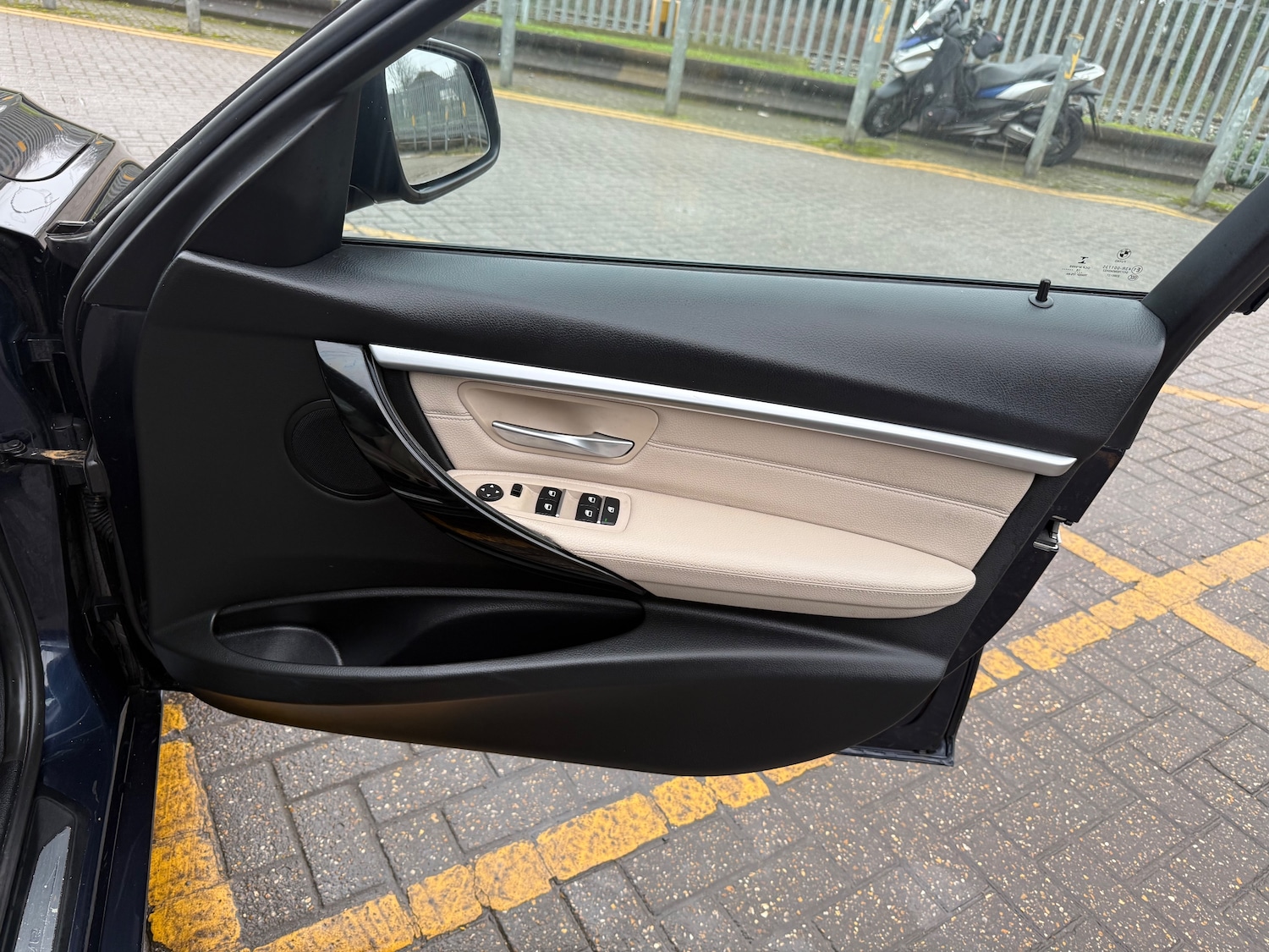 Used BMW 3 Series 2016 for sale - 76937651: Photo 50