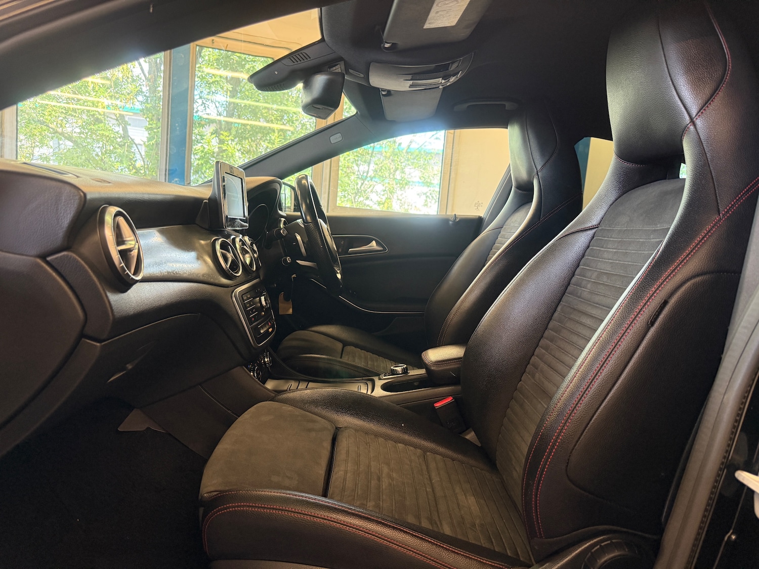 Used Mercedes-Benz CLA 2016 for sale - 76353058: Photo 52