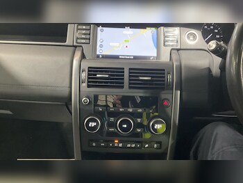 Used Land Rover Discovery Sport 2019 for sale - 77849135: Photo