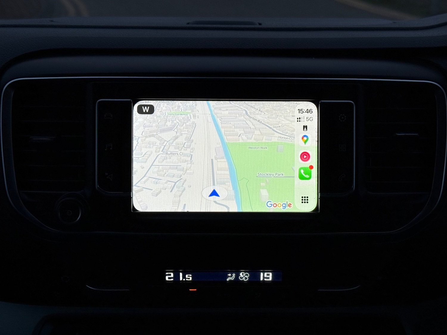 Used Peugeot Traveller 2018 for sale - 77319702: Photo 10