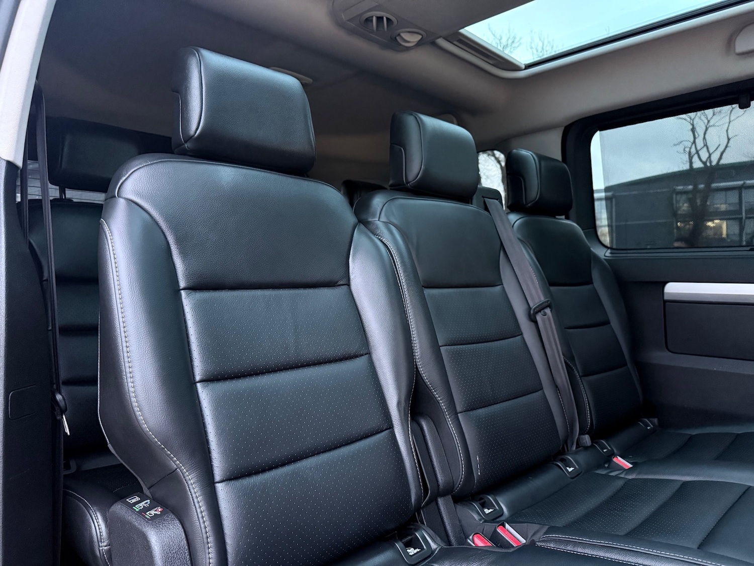 Used Peugeot Traveller 2018 for sale - 77319702: Photo 16