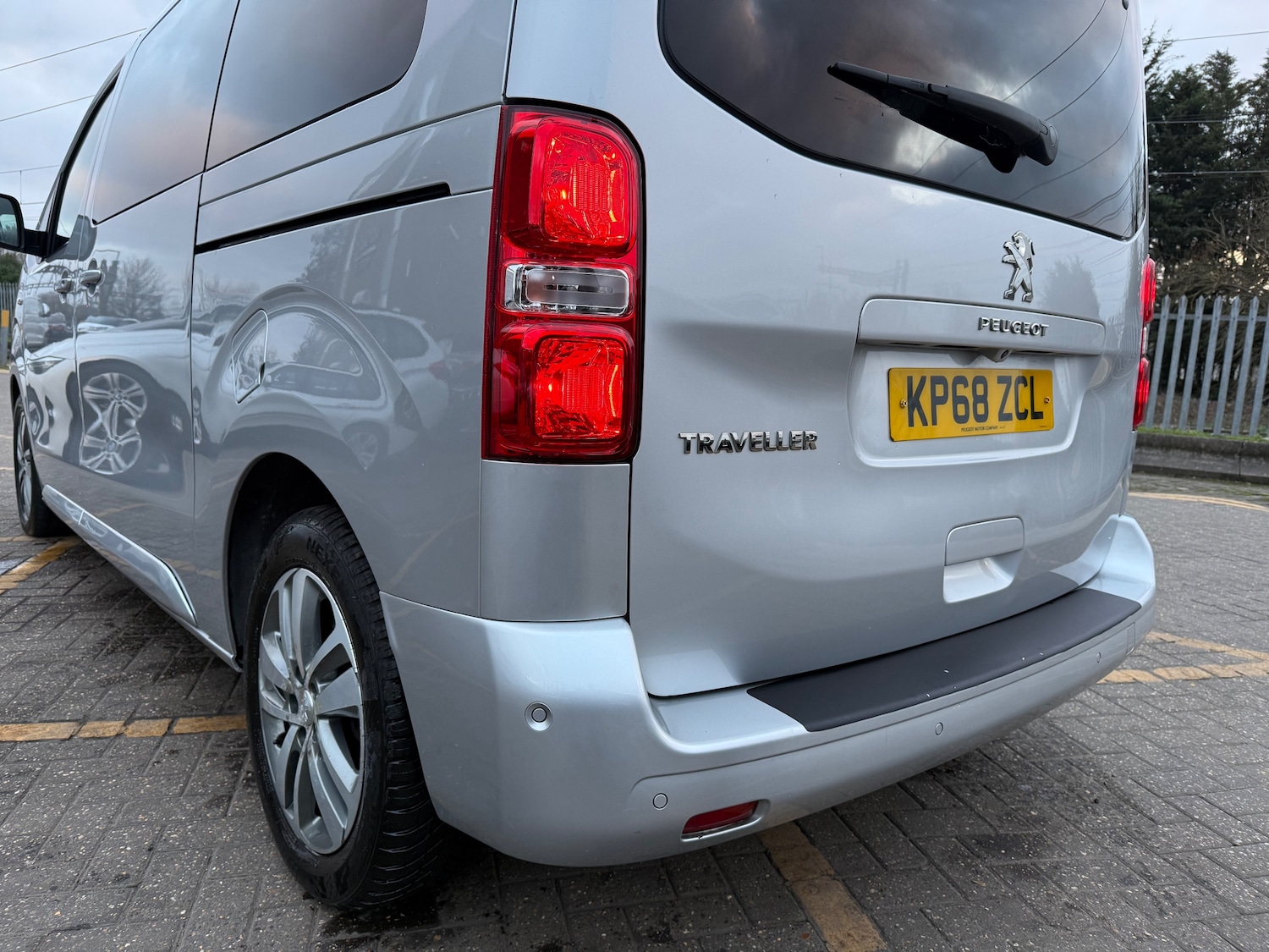 Used Peugeot Traveller 2018 for sale - 77319702: Photo 18