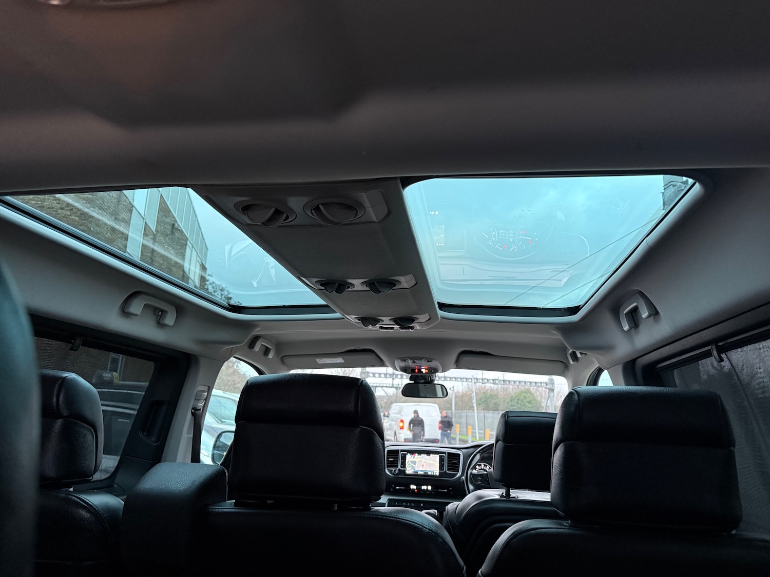 Used Peugeot Traveller 2018 for sale - 77319702: Photo 24