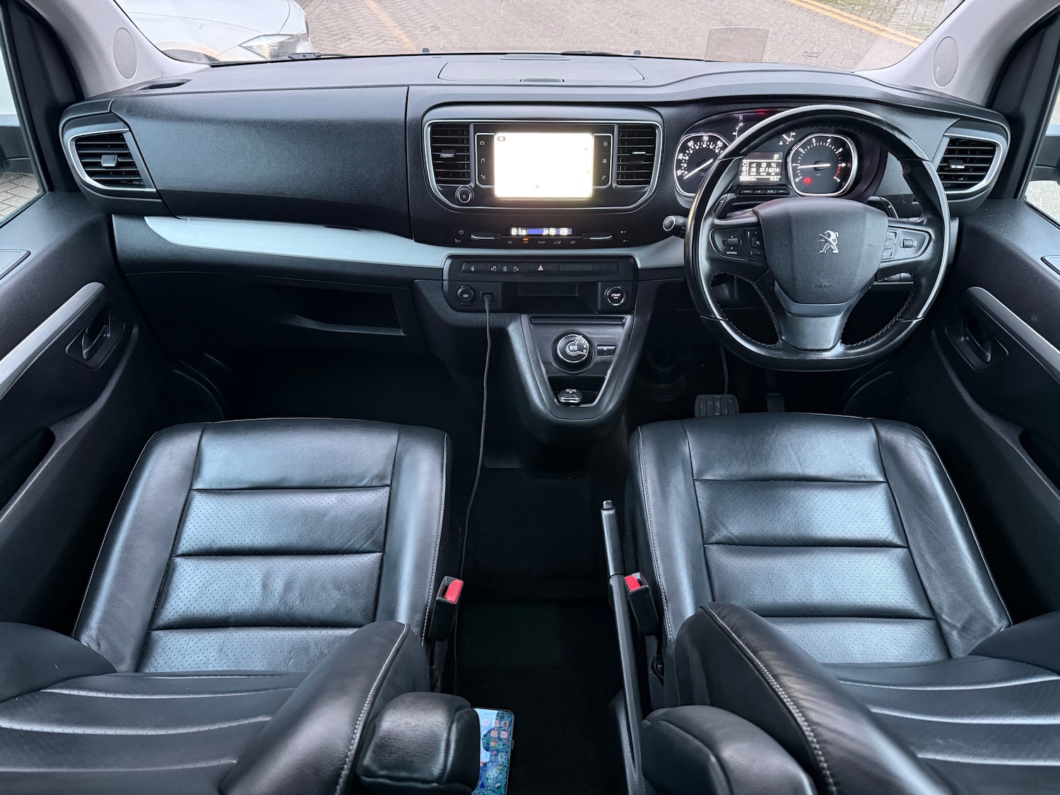 Used Peugeot Traveller 2018 for sale - 77319702: Photo 3