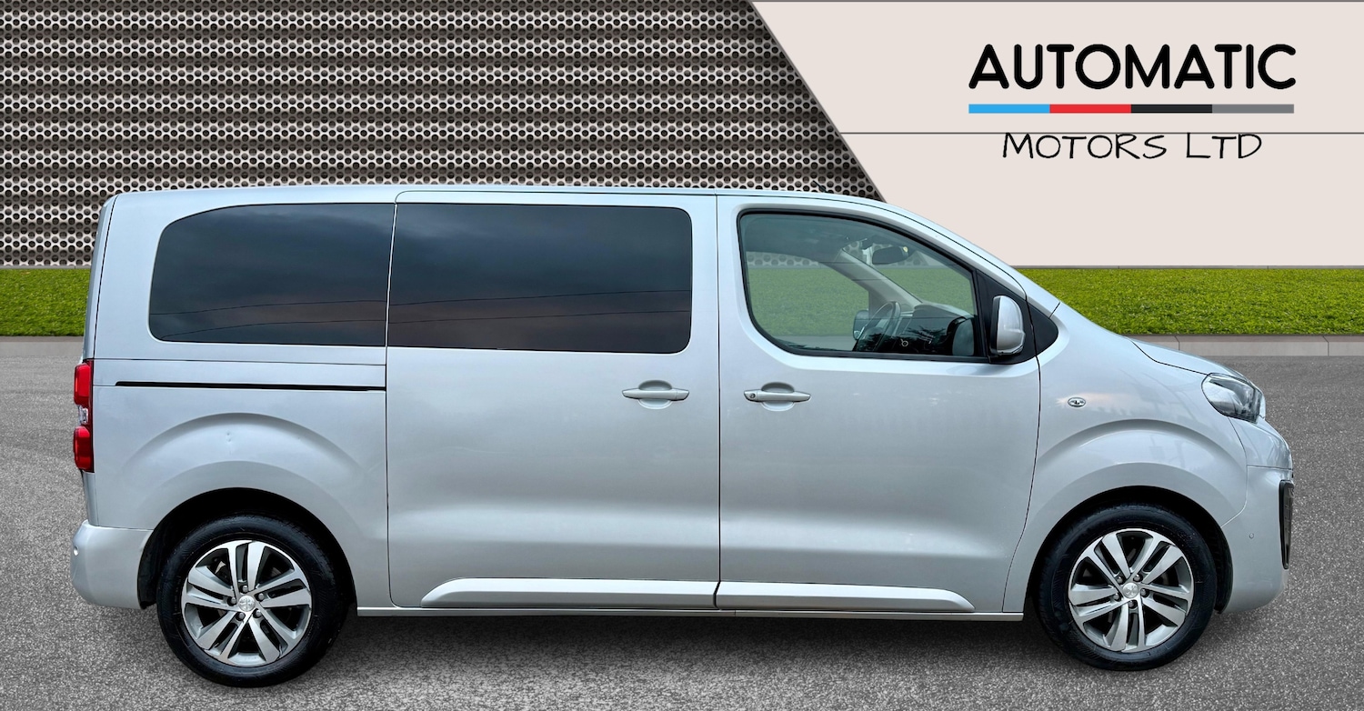 Used Peugeot Traveller 2018 for sale - 77319702: Photo 30