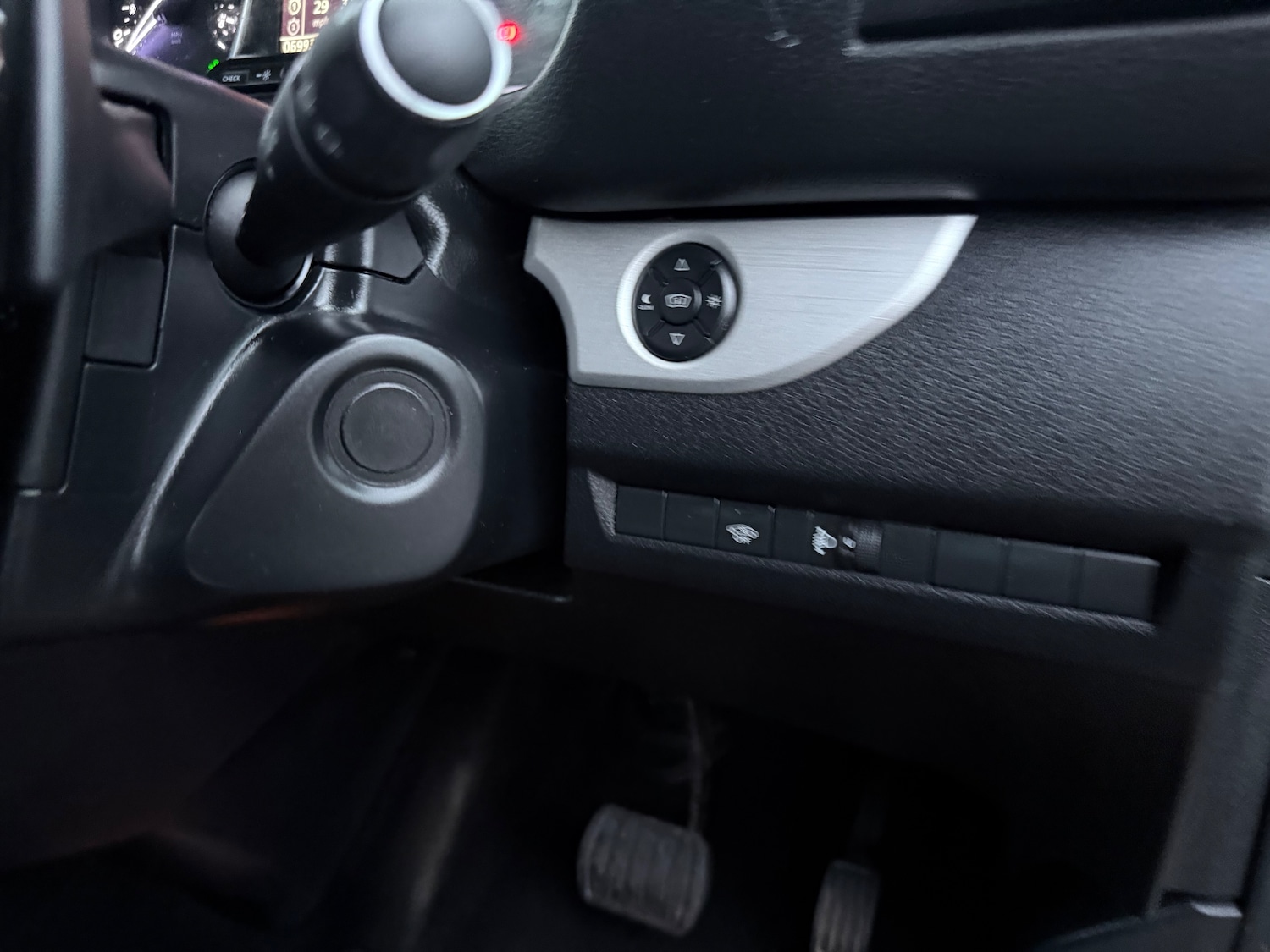 Used Peugeot Traveller 2018 for sale - 77319702: Photo 35