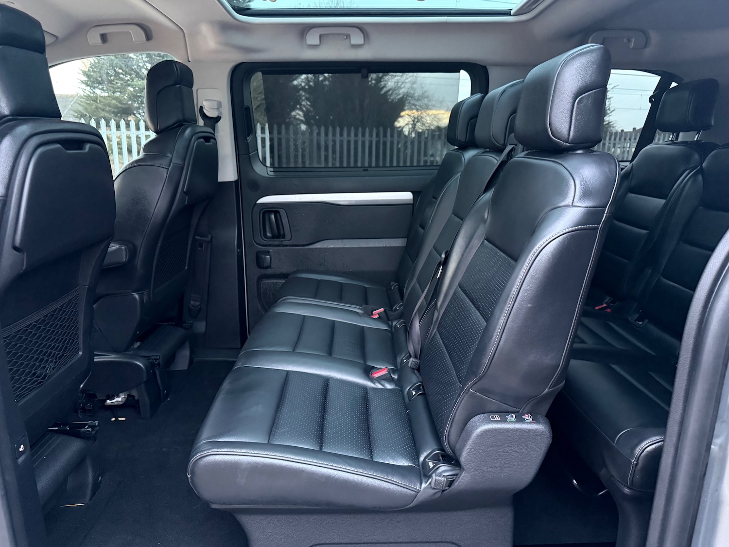 Used Peugeot Traveller 2018 for sale - 77319702: Photo 37