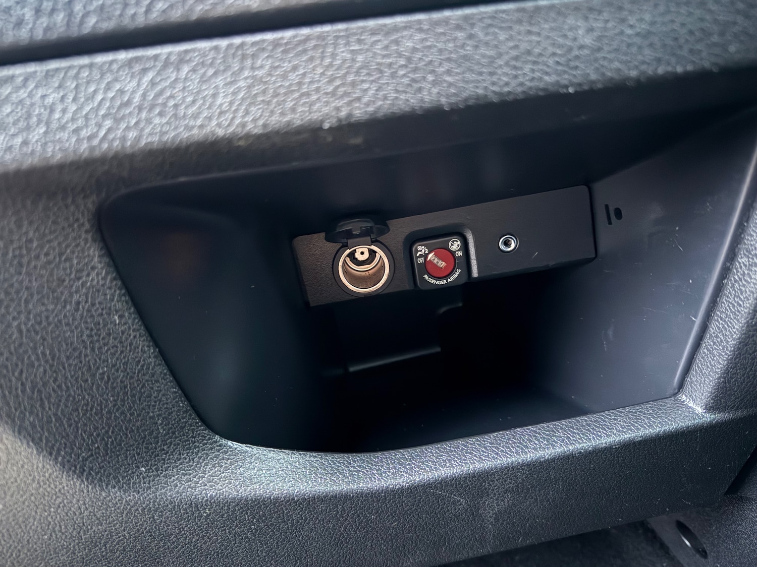 Used Peugeot Traveller 2018 for sale - 77319702: Photo 54