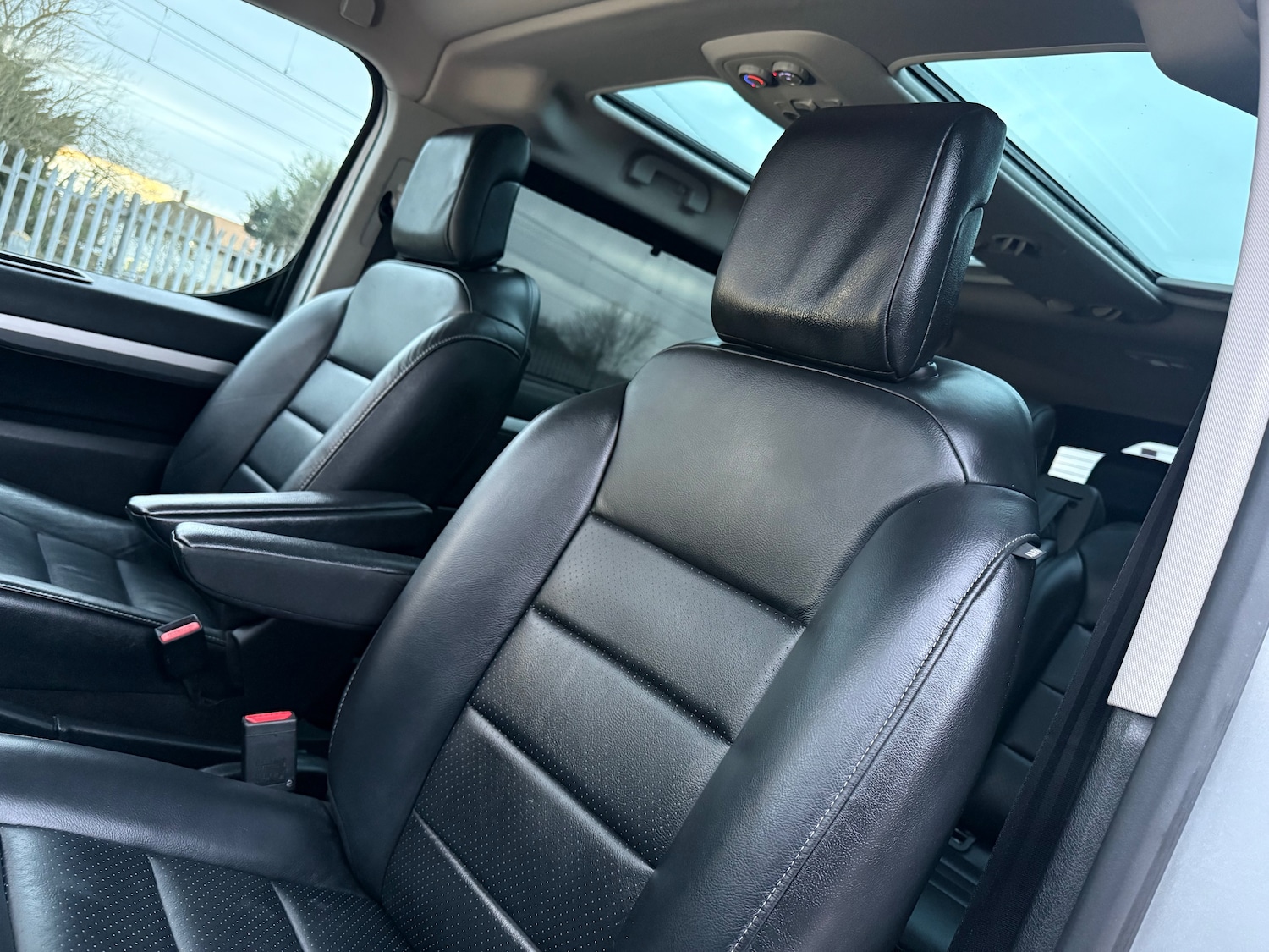 Used Peugeot Traveller 2018 for sale - 77319702: Photo 57