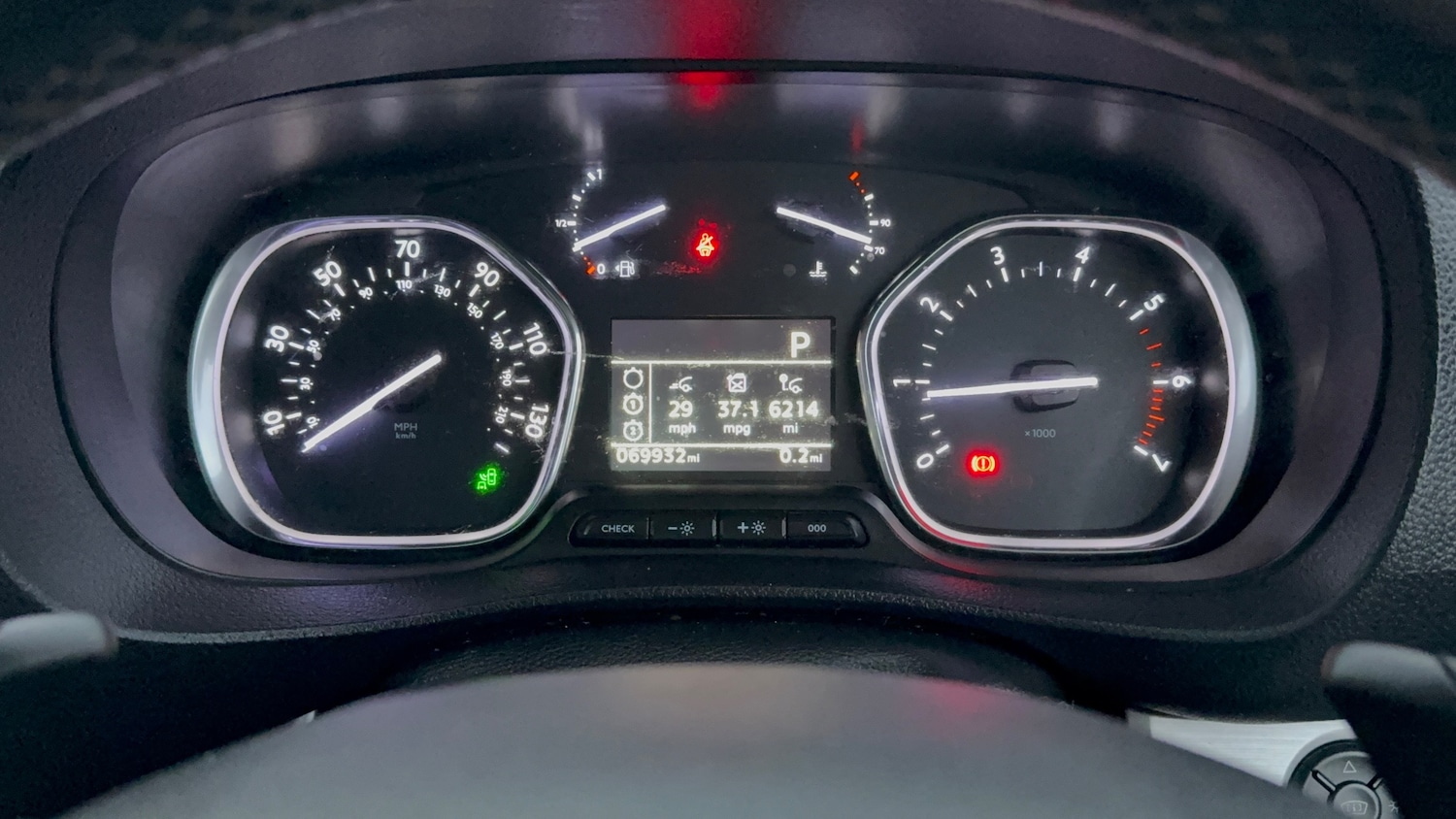 Used Peugeot Traveller 2018 for sale - 77319702: Photo 60