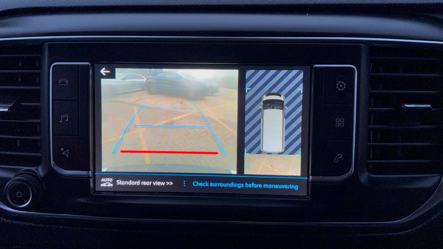 Used Peugeot Traveller 2018 for sale - 77319702: Photo 62