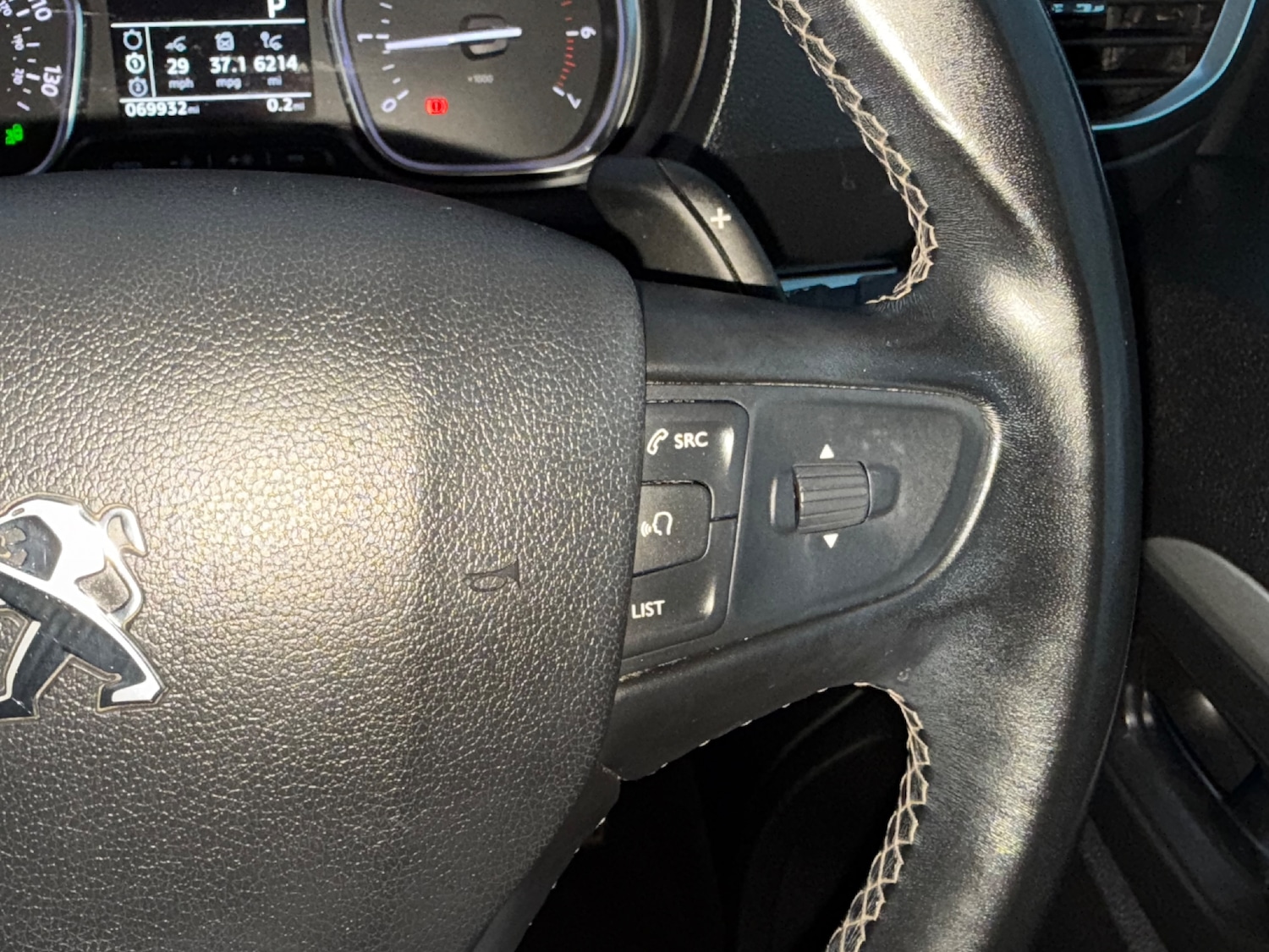 Used Peugeot Traveller 2018 for sale - 77319702: Photo 68