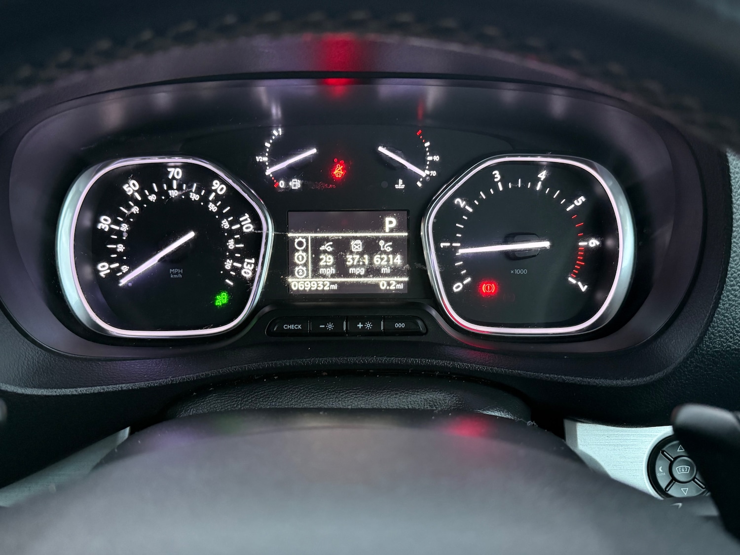 Used Peugeot Traveller 2018 for sale - 77319702: Photo 70