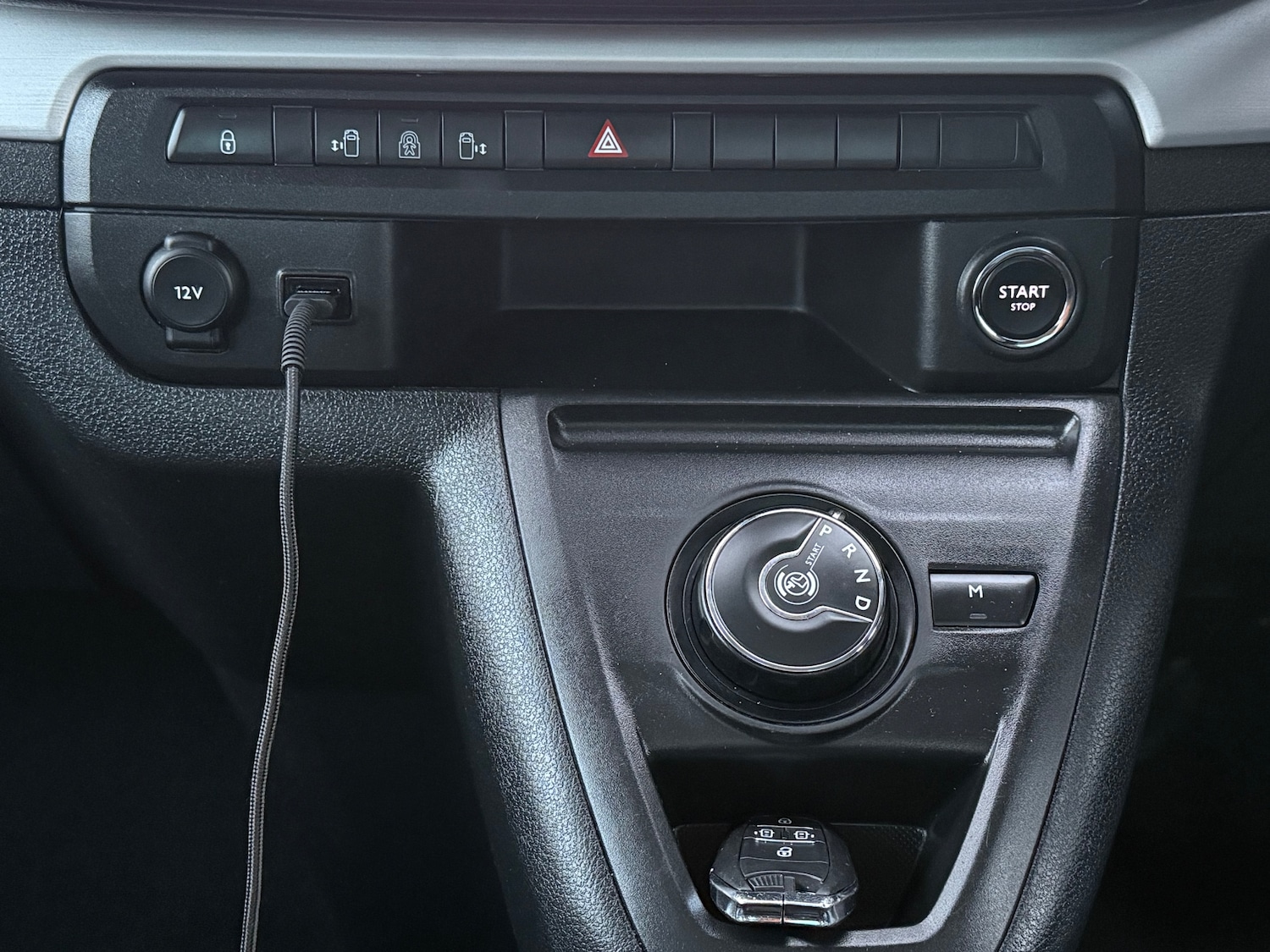 Used Peugeot Traveller 2018 for sale - 77319702: Photo 74