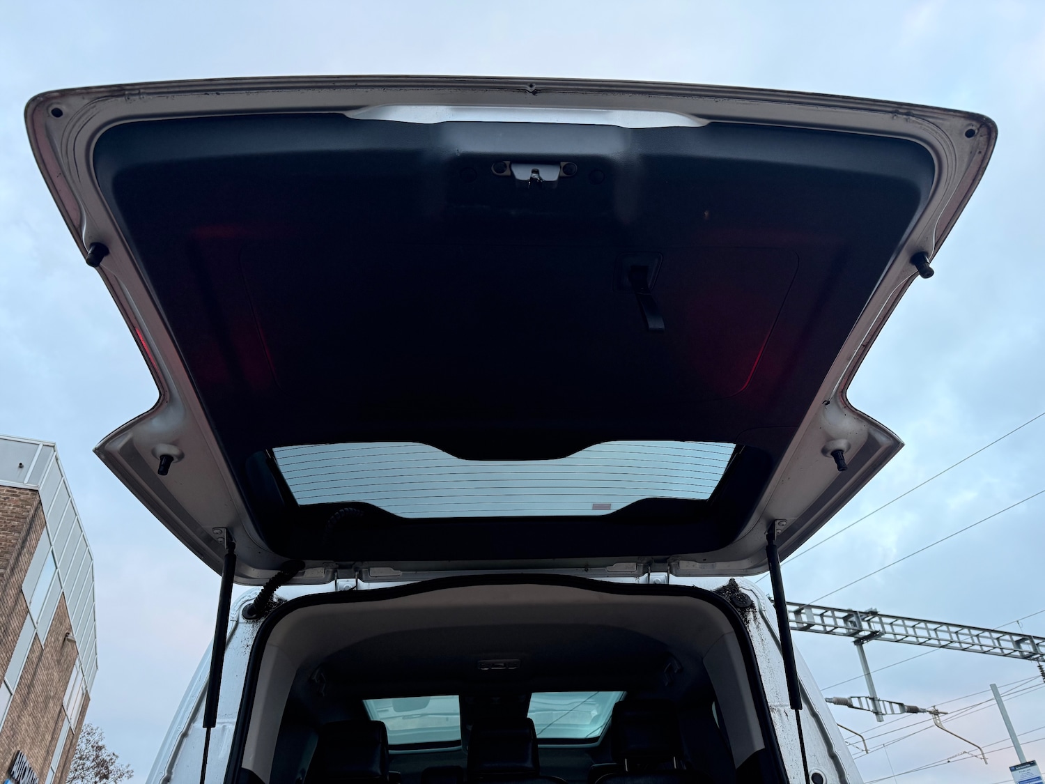 Used Peugeot Traveller 2018 for sale - 77319702: Photo 76