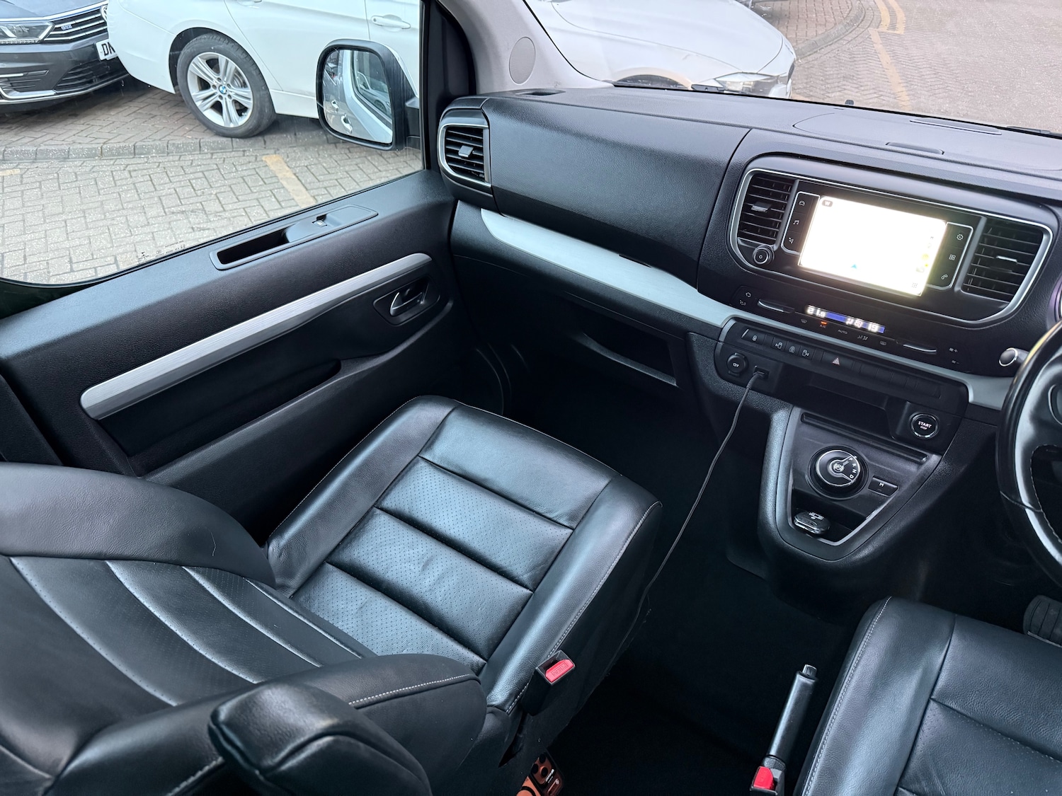 Used Peugeot Traveller 2018 for sale - 77319702: Photo 8