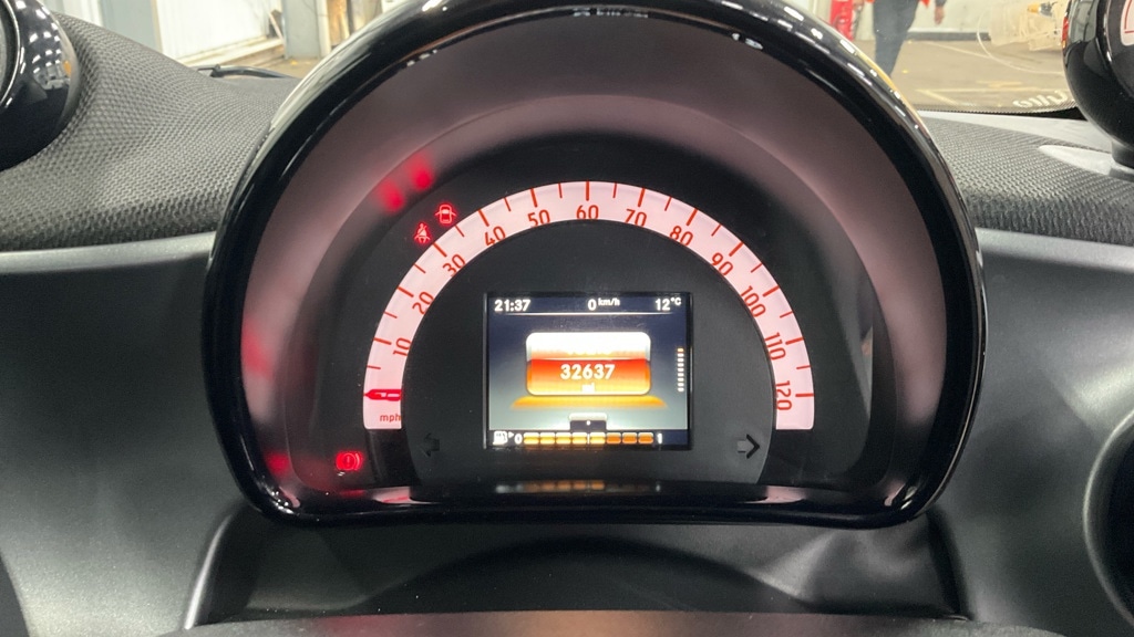 Used smart fortwo 2019 for sale - 76552114: Photo 12