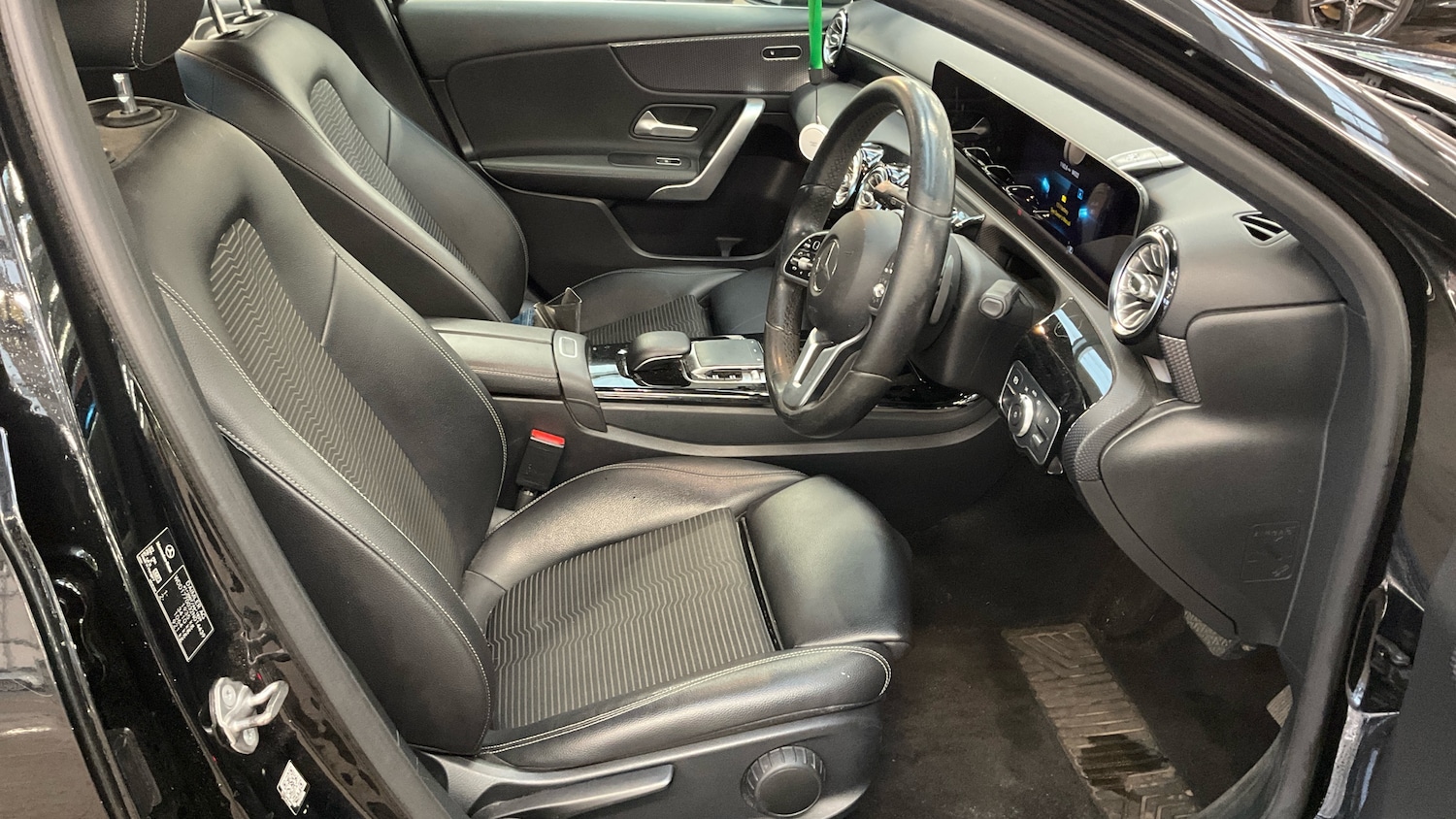 Used Mercedes-Benz A-Class 2018 for sale - 78053648: Photo 3