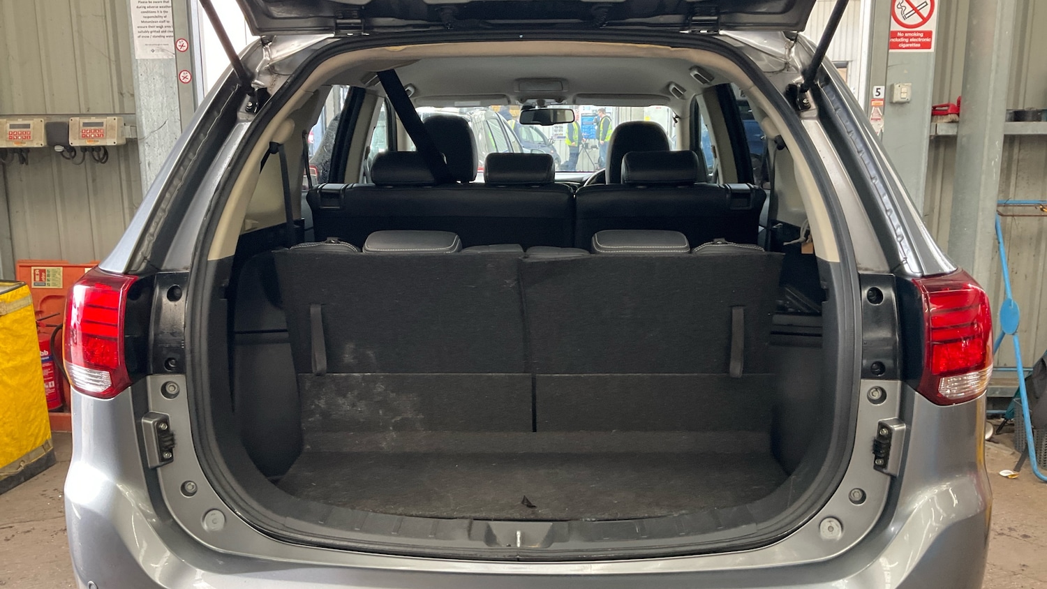 Used Mitsubishi Outlander 2016 for sale - 78098399: Photo 8