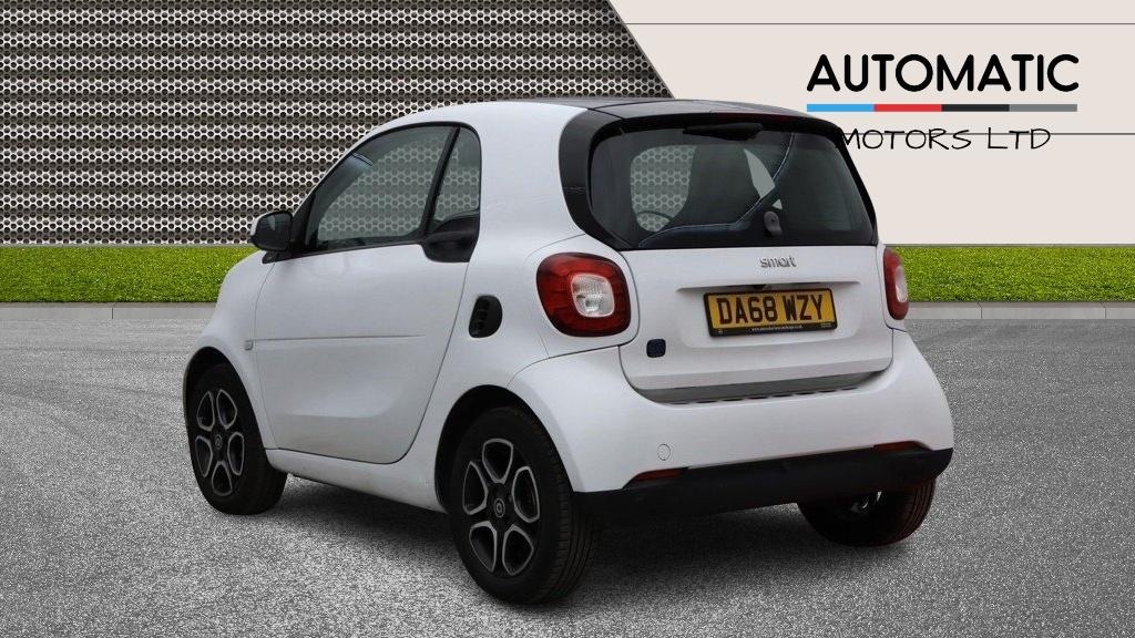 Used smart fortwo 2018 for sale - 77259055: Photo 2