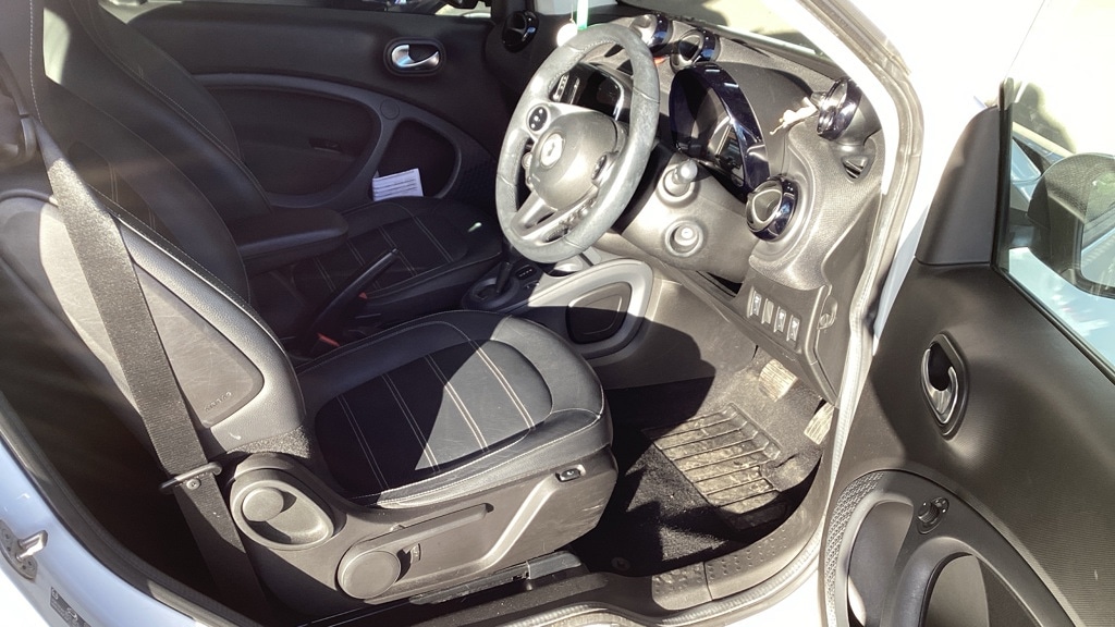 Used smart fortwo 2018 for sale - 77259055: Photo 3