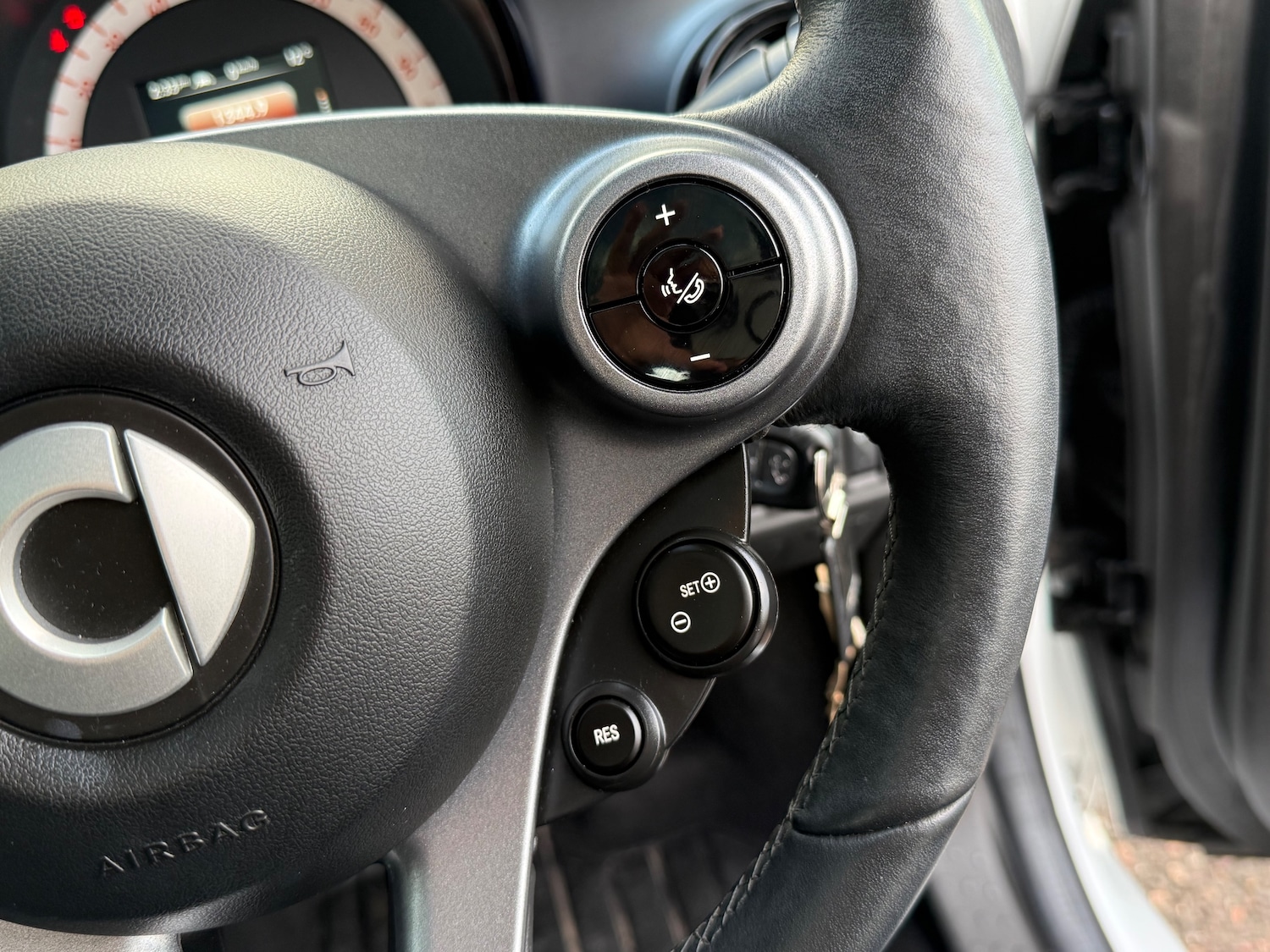 Used smart fortwo 2018 for sale - 77259055: Photo 38