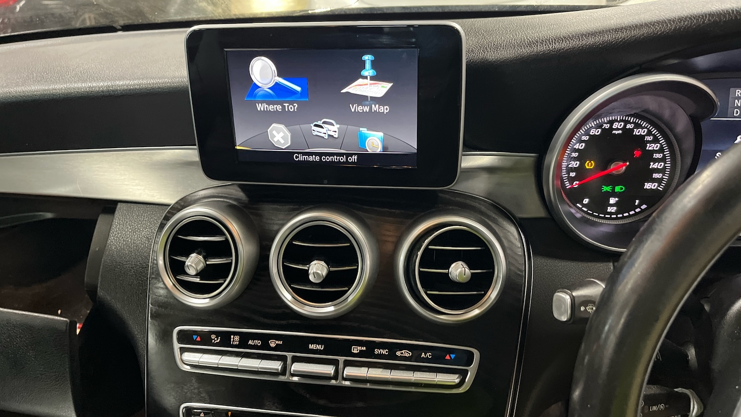 Used Mercedes-Benz C Class 2016 for sale - 77845520: Photo 4