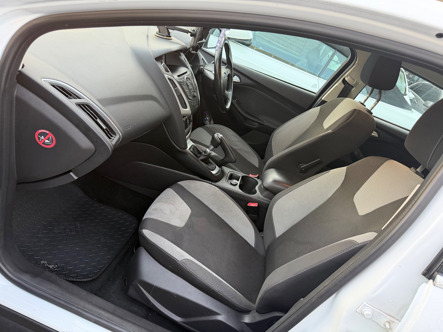 Used Ford Focus 2014 for sale - 76750885: Photo 14