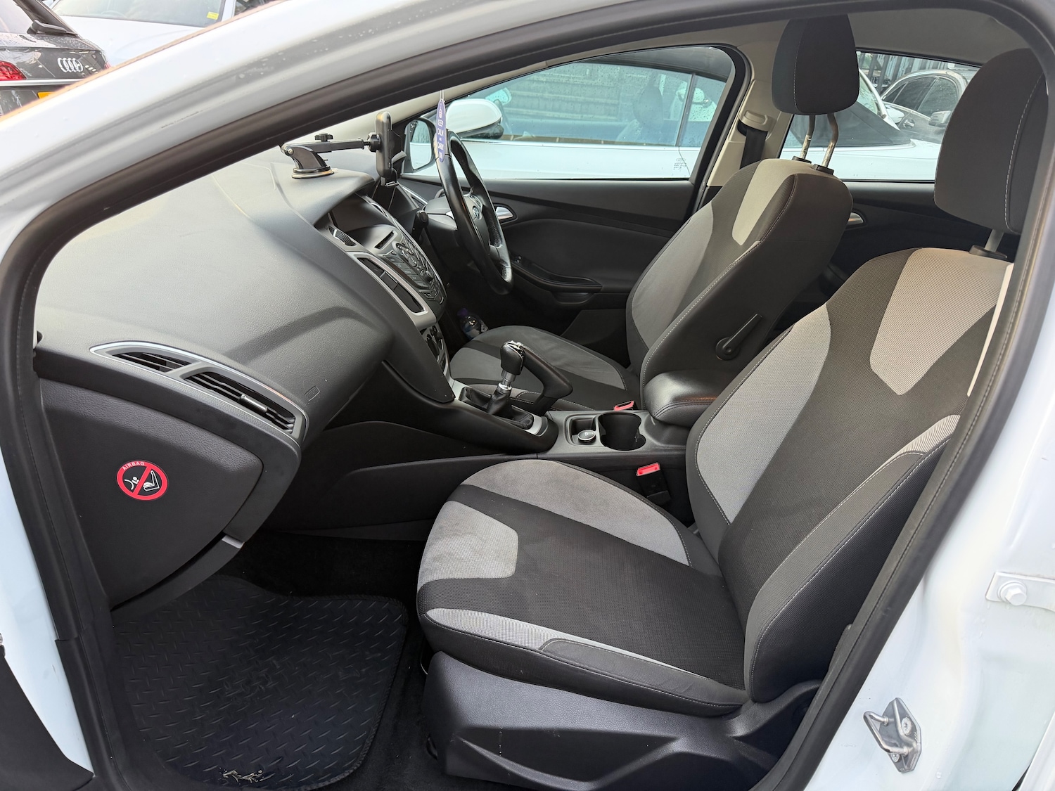 Used Ford Focus 2014 for sale - 76750885: Photo 18