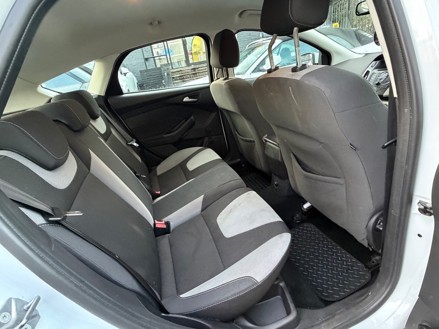 Used Ford Focus 2014 for sale - 76750885: Photo 3