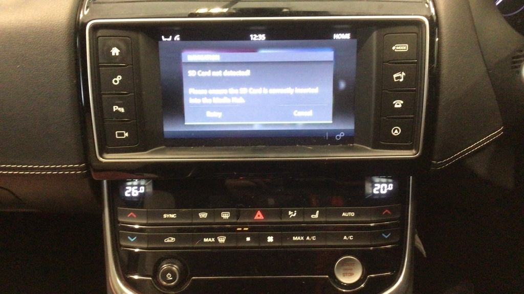 Used Jaguar XE 2016 for sale - 77312983: Photo 6