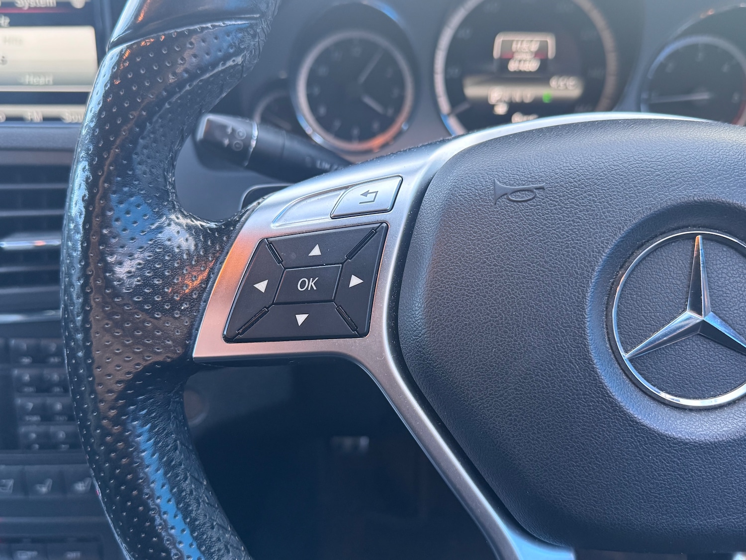 Used Mercedes-Benz E Class 2013 for sale - 77312992: Photo 32